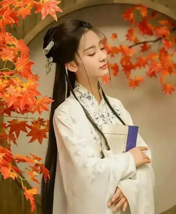 幾曲《醉花陰》，輕讀那些雲水與花葉之間解不開的眷戀