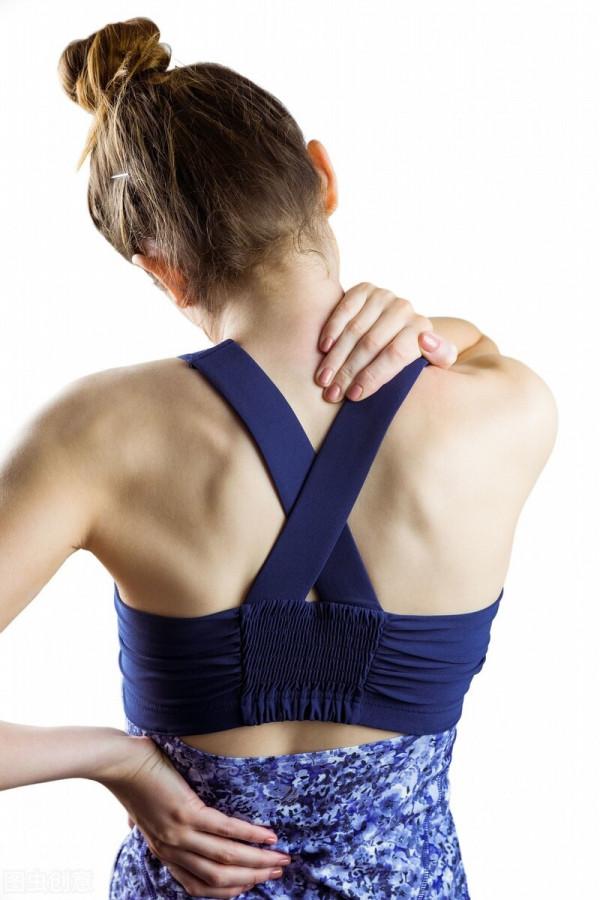 如何有效刺激三角肌？注意4點改善溜肩，把肩練寬、練飽滿