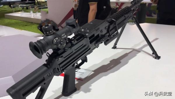 201型班機和95輕機並存?看外形不像同一時代,95更像重槍管步槍 201型班機和95輕機並存?看外形不像同一時代,95更像重槍管步槍