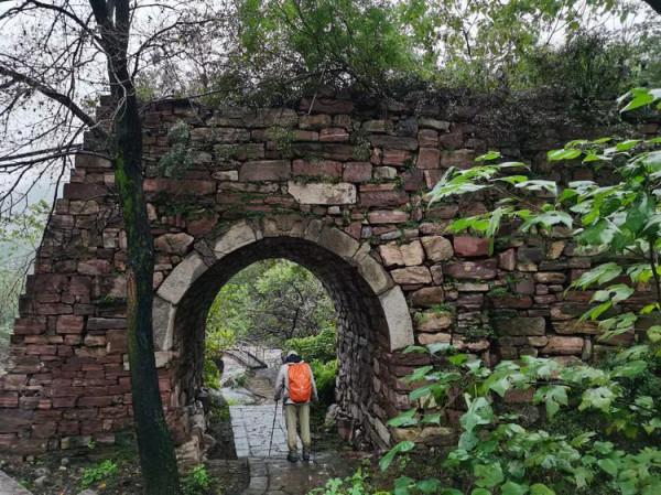 徒步林州市福興寺一一天平寺一一桃源度假村 徒步林州市福興寺一一天平寺一一桃源度假村