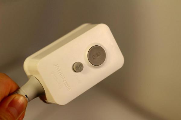 水花壓的比奧運冠軍還好！——東芝T7泡沫牆智慧馬桶蓋