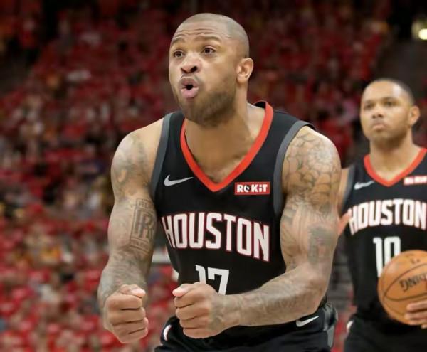 火箭看走眼!身高2米01,臂展2米17!場均16分8板神鋒已成水貨? 火箭看走眼!身高2米01,臂展2米17!場均16分8板神鋒已成水貨?