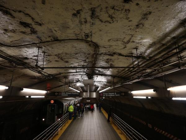 直接原地癱瘓！美國地鐵大停運，日本製造神話破滅了？