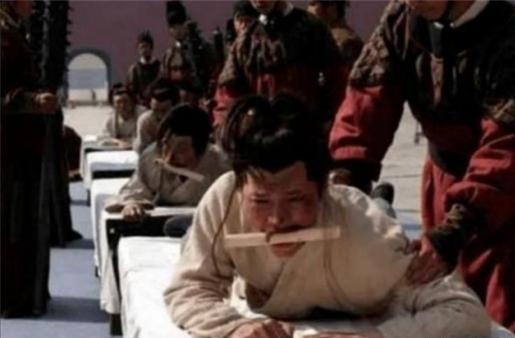 古代押運流放女囚犯,來回幾千里路,為何衙役們爭先恐後搶著去? 古代押運流放女囚犯,來回幾千里路,為何衙役們爭先恐後搶著去?