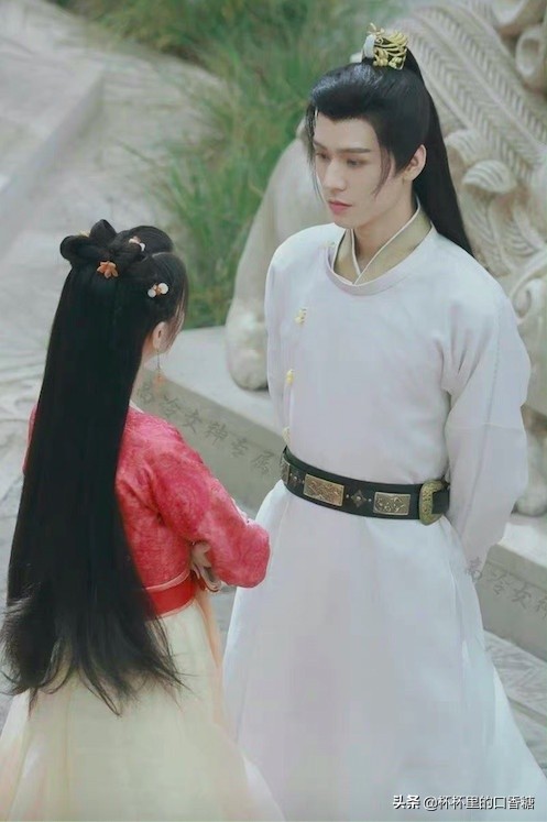 10位男神新古裝造型！肖戰《玉骨遙》仙氣、龔俊《安樂傳》霸氣