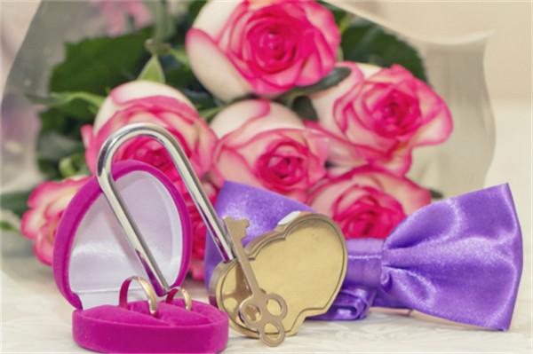 1.2米袖珍美女侯麗君，二婚嫁1.8米安徽帥小夥，準備要孩子