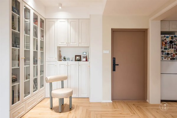 獨居女生的家長啥樣？餐廳變玄關，小清新混搭風也太美了