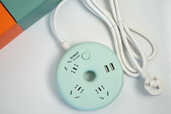 插線板也能玩CP？ORICO甜甜圈新品評測