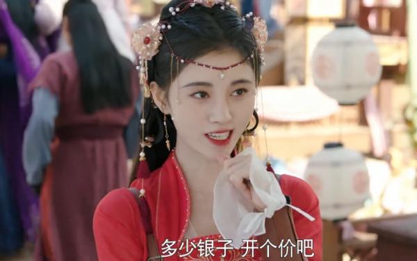 鞠婧禕新劇開播即火，搭檔曾舜晞“CP感”十足，劇情邏輯卻有硬傷