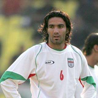 鐵騎突出：伊朗足球歷史最佳陣容，三人曾經效力拜仁