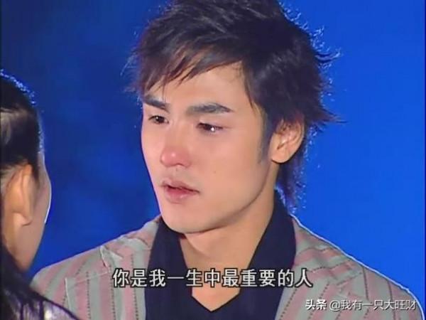 《綠光森林》歐文是最深情的騎士，可他守護的公主還是選擇了王子