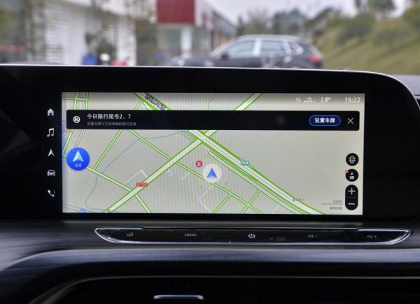 家裡人口多，買MPV更合適，可以看看這兩款，安靜舒適還省油