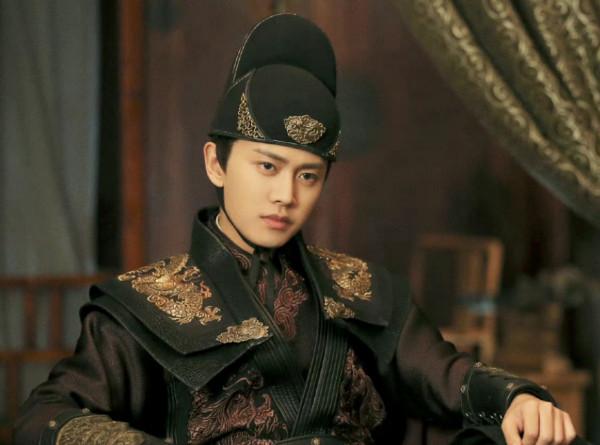 內娛30+男星“戰績”對比：肖戰流量斷層，誰演技一騎絕塵？