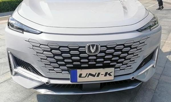 試駕長安UNI-K全輪驅動尊貴型 面子給足裡子夠硬 試駕長安UNI-K全輪驅動尊貴型 面子給足裡子夠硬