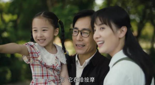 宋佳演技爆棚,調侃父母追完人世間三天不理自己,雷佳音回應超好笑