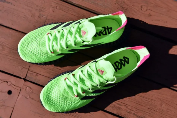 中底鏤空的4D列印跑鞋,真的能用來跑步嗎? 中底鏤空的4D列印跑鞋,真的能用來跑步嗎?