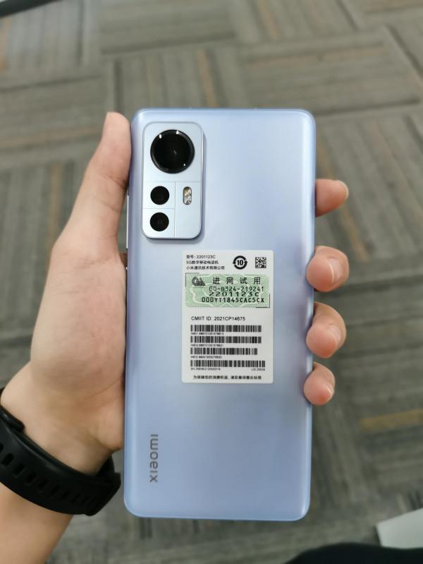 XIAOMI 12已經上手3天了，簡單分享一下個人使用體驗，以及優缺點