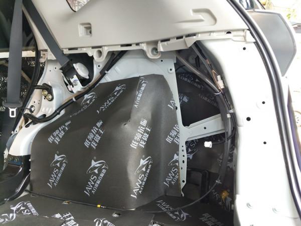 安靜生活 廈門靚車港日產奇駿汽車隔音改裝大白鯊