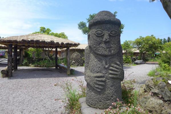 2014韓國旅遊四：“石頭爺爺”和“矮腳馬”