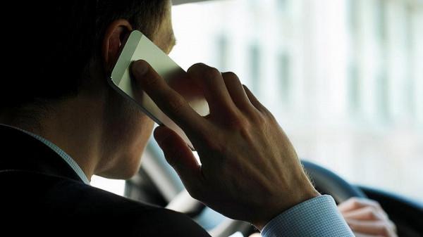 2004年，五旬老漢“易容”，騙財騙色22歲女大學畢業生