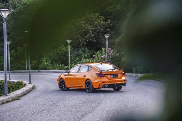 1.5T比影豹、03更強！前後獨懸 全新名爵6太炸了！