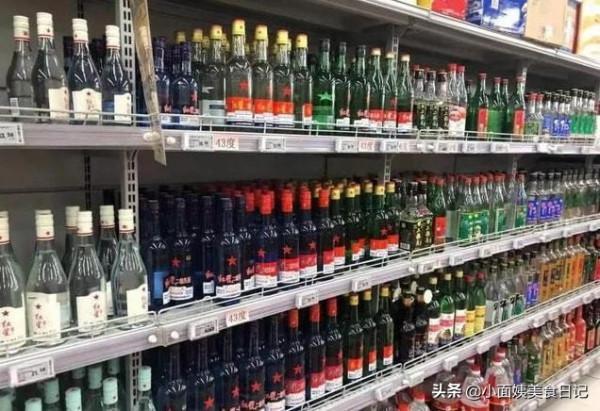 中國4大&OpenCurlyDoubleQuote;光瓶酒&rdquo;，好喝不貴，堅決不加1滴香精，可惜賣不動