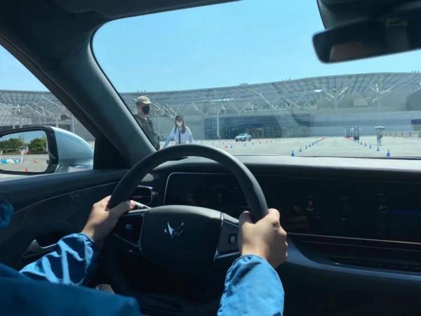 試駕也能沉浸式！極狐汽車讓你在“遊戲”中體驗核心技術