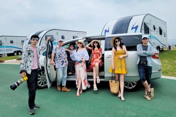 1年有150天住酒店，44次旅行，47次飛行！這江南女子怎麼做到的？