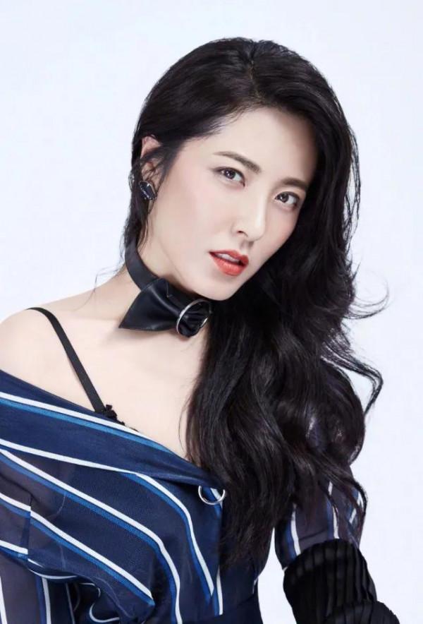 俊俏，曾黎寫真照圖集-中