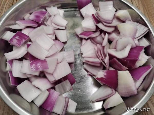 飯店的洋蔥拌木耳是怎麼做出來的，告訴你步驟和技巧，收藏好哦