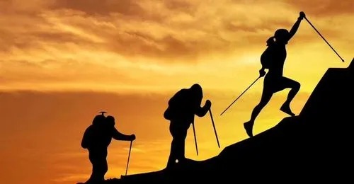 害怕攀登高峰的人，你將永遠在山下徘徊