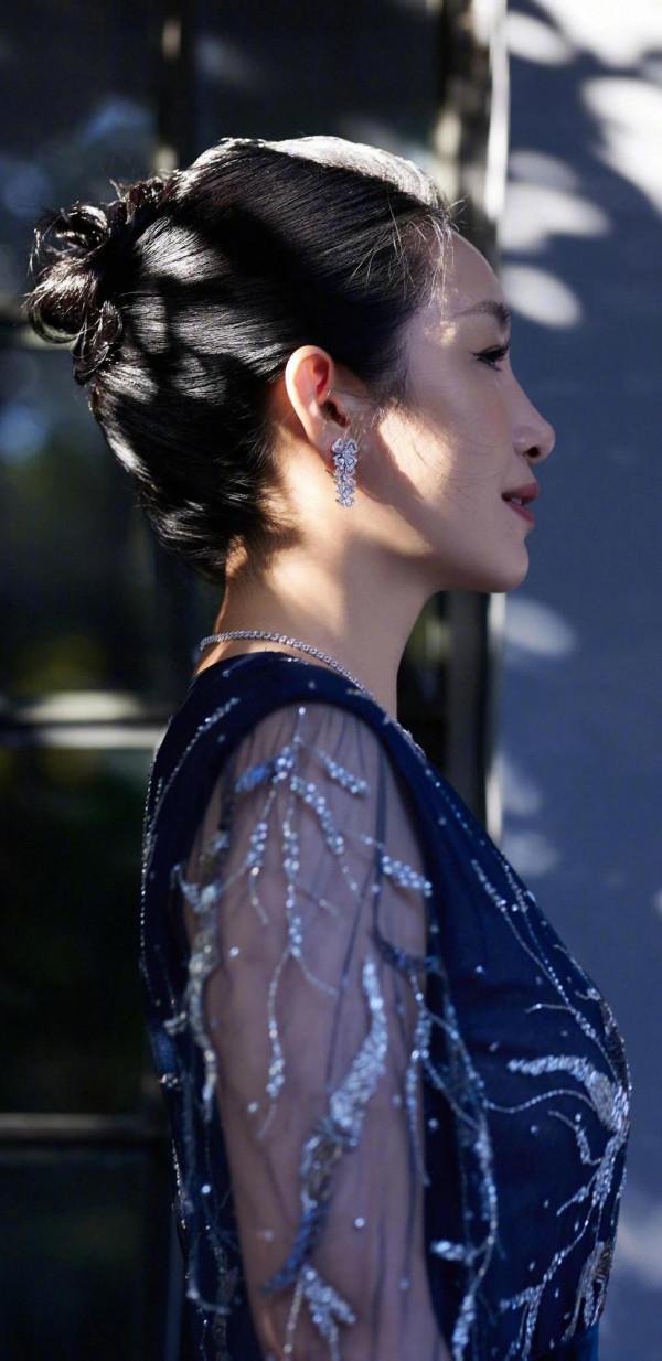 秦海璐，活成幸福的樣子