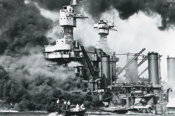 1942年國共第一次重慶談判，因周恩來勸阻毛澤東，而派林彪前往