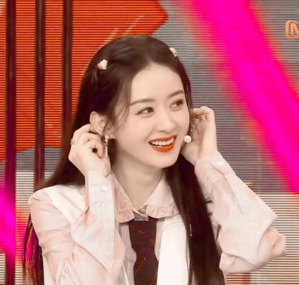 趙麗穎上一階段代言綜藝雜誌各種美圖層出不窮，突然沉寂好想你