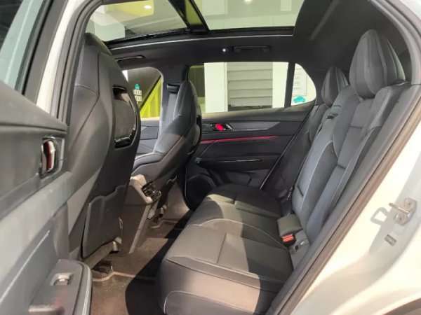 這是能在20萬內買到最值的SUV?後起之秀VS車壇老將,誰更勝一籌 這是能在20萬內買到最值的SUV?後起之秀VS車壇老將,誰更勝一籌