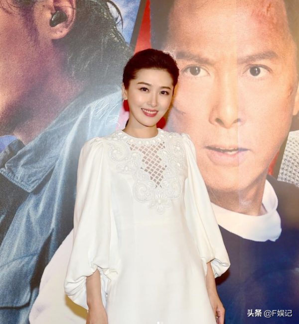 周麗淇復工前陪兒子玩耍享親子時光 罕見曬與兒子的溫馨母子合影 周麗淇復工前陪兒子玩耍享親子時光 罕見曬與兒子的溫馨母子合影