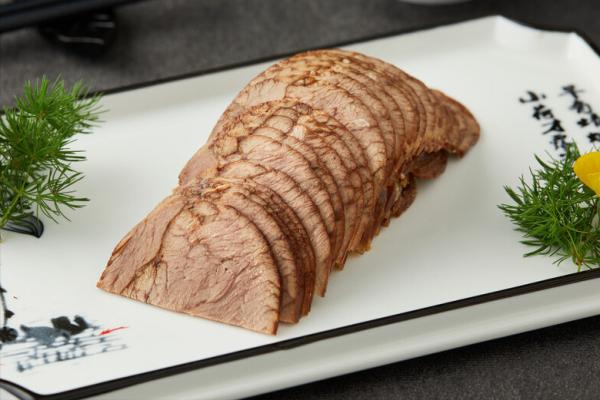 醬牛肉別再焯水，切記“1醃2泡”竅門，軟爛入味不塞牙，還不腥