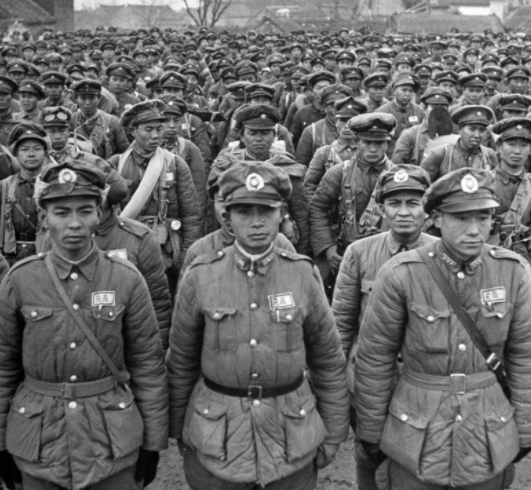 解放戰爭，280萬國軍被俘編入解放軍，蔣介石：用我訓練的兵打我