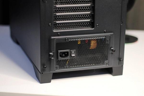 百元風冷夠不夠用?安裝+實測超頻三東海K4000 CPU風冷散熱器 百元風冷夠不夠用?安裝+實測超頻三東海K4000 CPU風冷散熱器