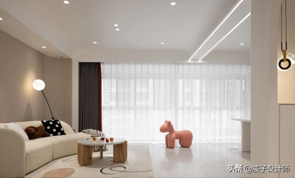 142m²簡約柔美三居,雙動線玄關、開放式書房和酒店式主臥套房 142m²簡約柔美三居,雙動線玄關、開放式書房和酒店式主臥套房