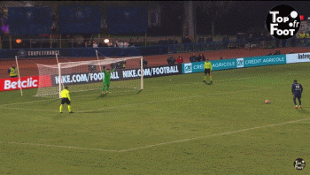 真正的凡爾賽！半職業丁級隊殺入法國杯四強 8萬人小城狂歡