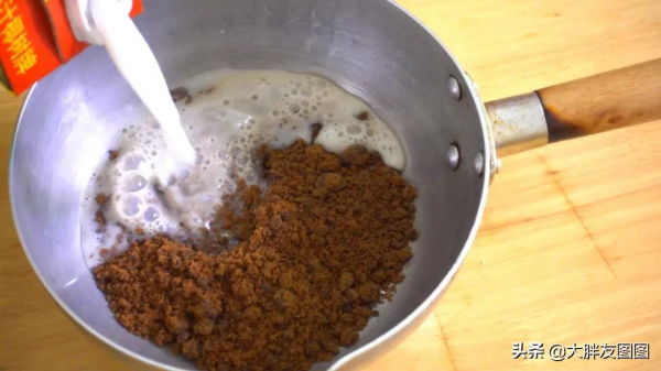 自制紅糖紅豆年糕，免揉麵，不要烤箱，軟糯甜香，老人小孩都愛吃