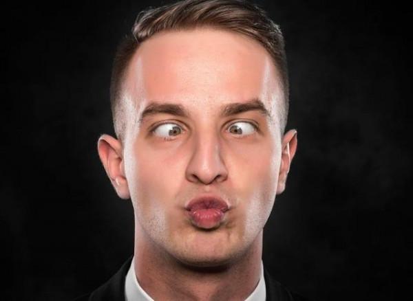 不管多少歲,如果出現老花眼,別放任不管,該如何緩解呢? 不管多少歲,如果出現老花眼,別放任不管,該如何緩解呢?