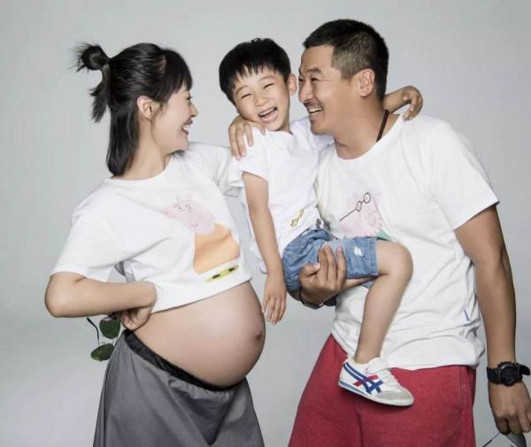 當紅男星齊奎:在京城租房早婚,與初戀明星妻子吵吵鬧鬧都是愛 當紅男星齊奎:在京城租房早婚,與初戀明星妻子吵吵鬧鬧都是愛