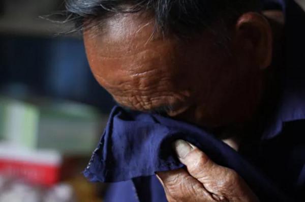 中年喪子,老年患病,面對生活給你的苦難,你該怎麼辦? 中年喪子,老年患病,面對生活給你的苦難,你該怎麼辦?