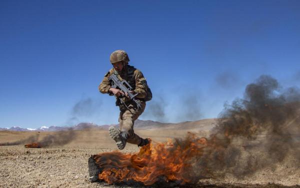 裝步分隊，高原練兵