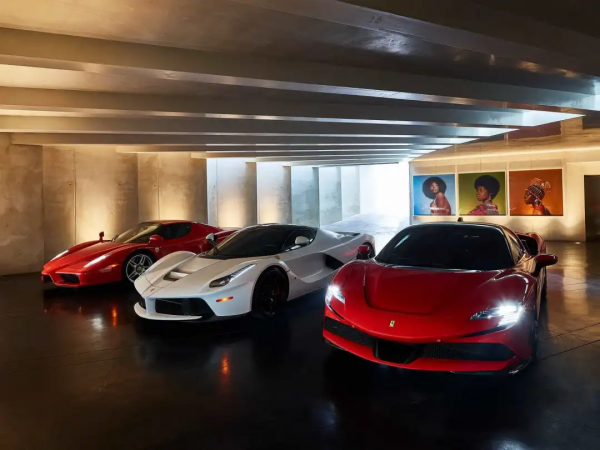 巨星夫婦花1&period;3億買下&OpenCurlyDoubleQuote;鋼鐵俠的豪宅&rdquo;！還能在懸崖邊游泳？酸了