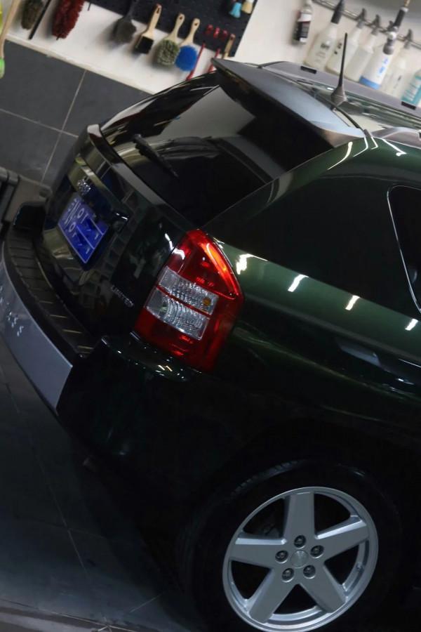 怪獸修車：翻新一輛“破爛不堪”的吉普指南者，滿血復活變新車