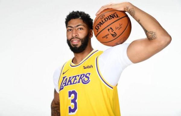 沃格爾頭疼！湖人豪陣中透漏了4大隱患，隨時都會成為奪冠攔路虎