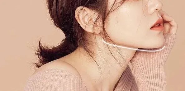 拒絕發腮，哪怕人到中年也要擁有完美下頜線